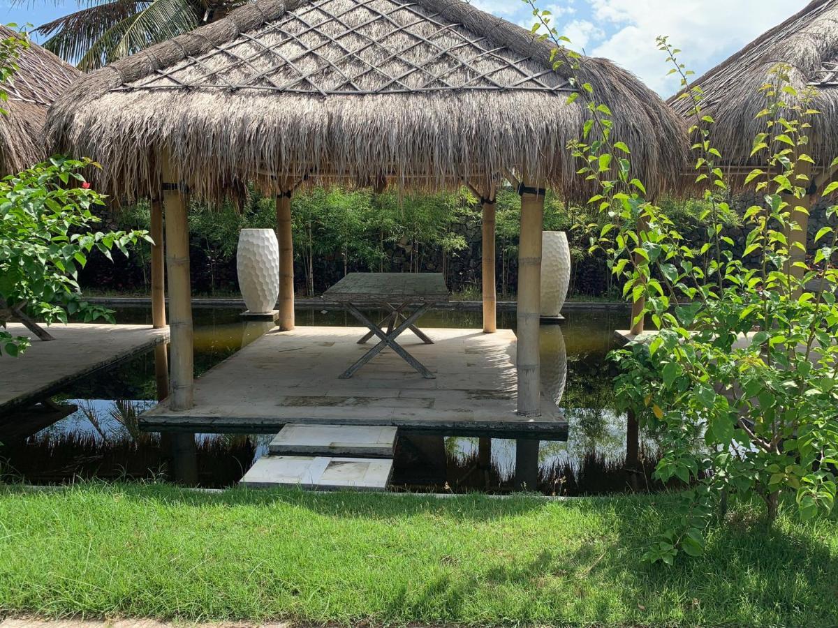 The Club Villas Lombok Sekotong Exterior foto